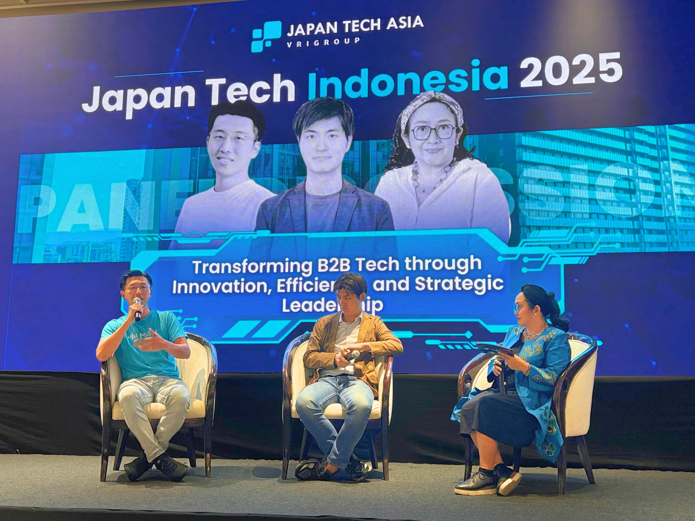 Read more about the article RevComm Soroti Pentingnya Adaptasi dan Kepercayaan di Pasar B2B Indonesia​